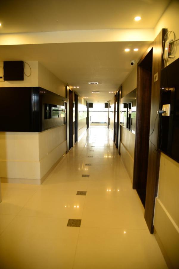 โรงแรมไมล์ อินน์ ฮาสซัน ภายนอก รูปภาพ